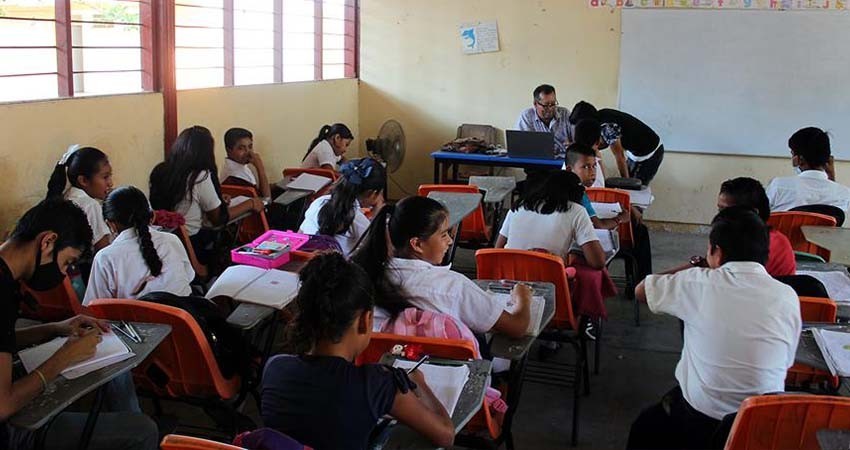 Puertas del sistema educativo están abiertas para niños migrantes