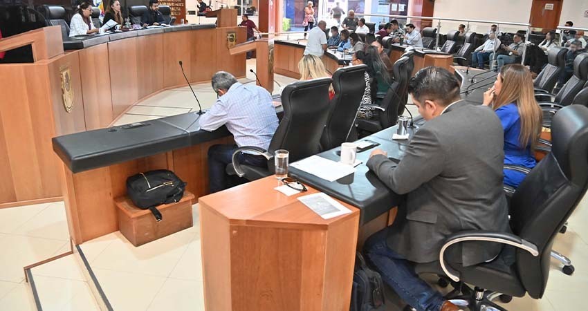 Exhortan a la titular de finanzas gestione un programa de descuentos de placas para automovilistas en Los Cabos