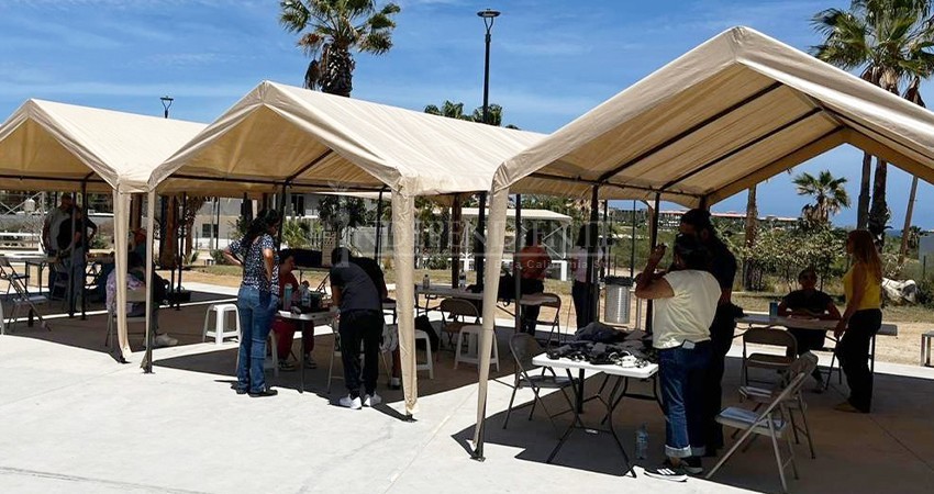 Llevan a la comunidad de La Playa el programa "Vida Sana" para detección temprana de padecimientos