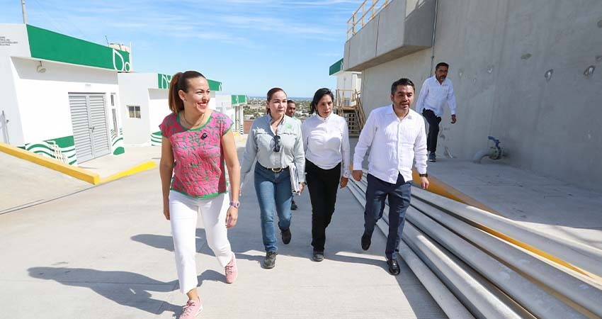 Supervisan el titular de CONAGUA y Milena Quiroga la planta potabilizadora “La Buena Mujer”