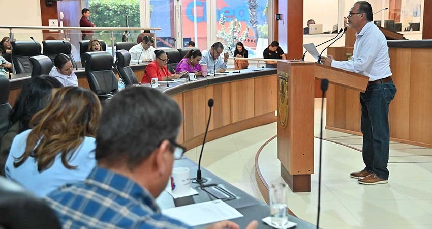 Elevada a rango constitucional la relación laboral poderes públicos – trabajadores