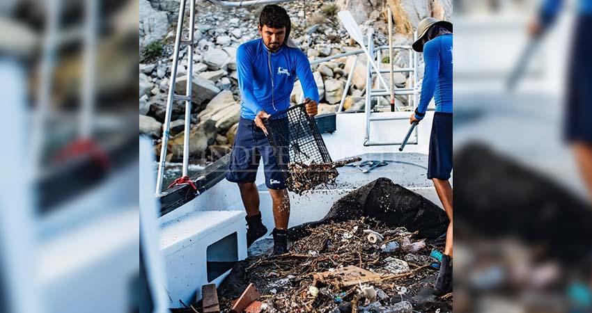 Iniciativa de empresarios y prestadores de servicio en CSL arranca para limpieza de playas