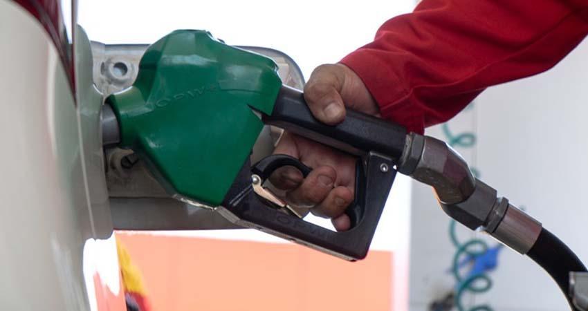 Poco a poco sigue disminuyendo el precio de la gasolina en México: Profeco