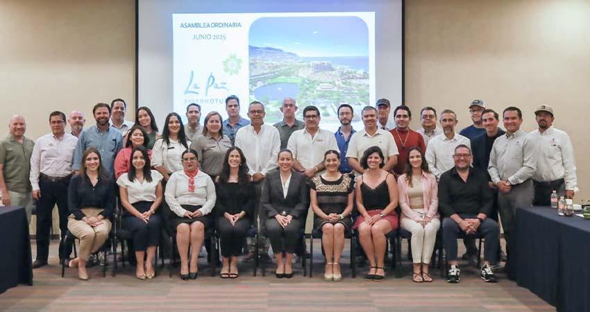 Refuerza Milena Quiroga diálogo con sector turístico de La Paz