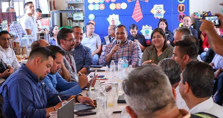 Encabeza Saúl González, mesa de trabajo en materia de protección civil en Santiago