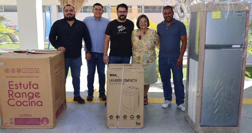 Entrega SEDIF premios a ganadores del concurso virtual “Papá: Juega Conmigo”