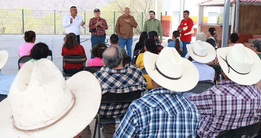 Anuncia Castro Cosío apoyos y gestiones para San Blas