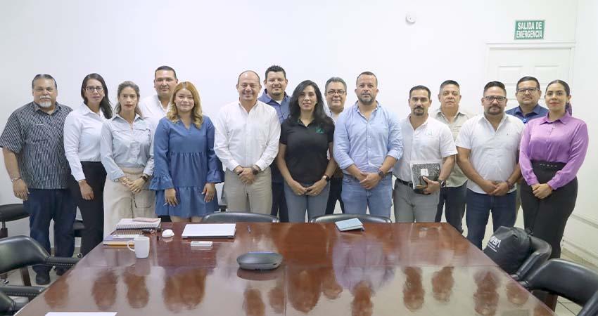 Instalan OOMSAPAS La Paz y Sindicato de Burócratas, Comisión Mixta de Escalafón