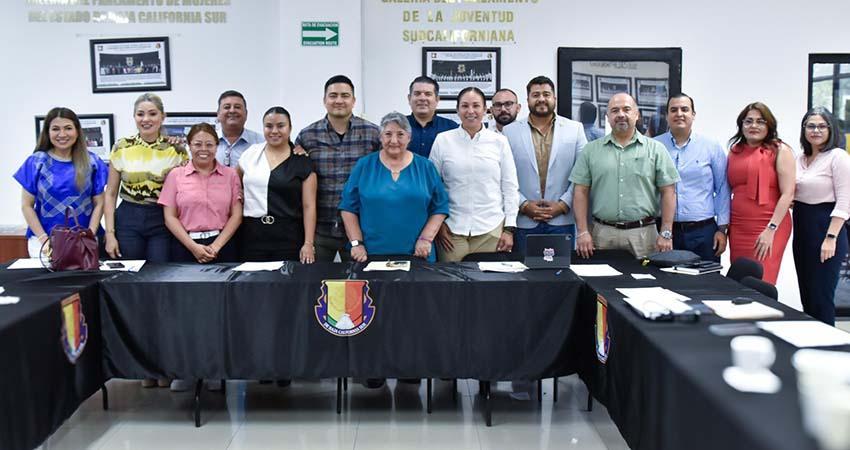 Se reúne la titular de Finanzas con las comisiones de Asuntos Políticos y la Comisión Especial Plural Coadyuvante para analizar la creación del sexto municipio