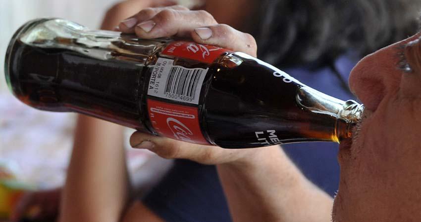 Piden a Sheinbaum más impuestos al alcohol, tabaco y bebidas azucaradas