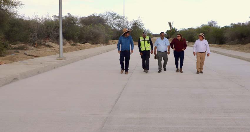 Avanza al 65% la pavimentación con concreto hidráulico de la calle El Ancón en Los Barriles