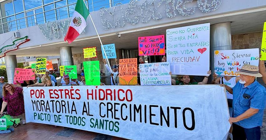 Siguen sobrevuelos en Sierra La Laguna, ahora con avionetas: FRECIUDAV