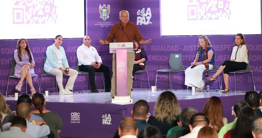 “Mesa Violeta”, un paso importante en la erradicación de la violencia contra la mujer sudcaliforniana: Castro Cosío