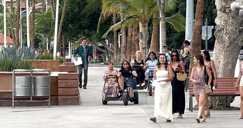 Ayuntamiento regulará el uso de unidades móviles y mascotas en el malecón de La Paz