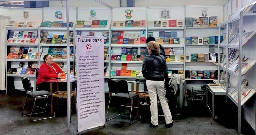 Producción editorial de la UABCS presente en Feria Internacional del Libro de las Universitarias y los Universitarios UNAM 2025