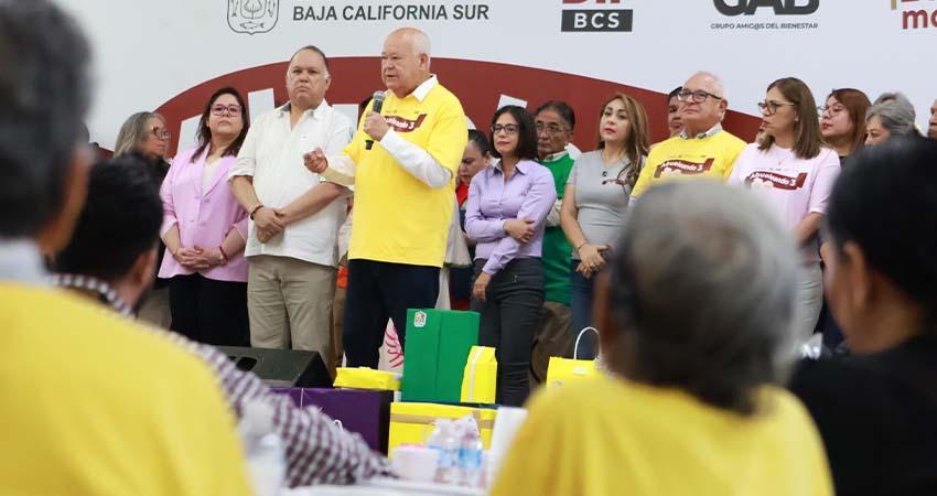 Reconoce Castro Cosío aportación de adultos mayores para el desarrollo de BCS