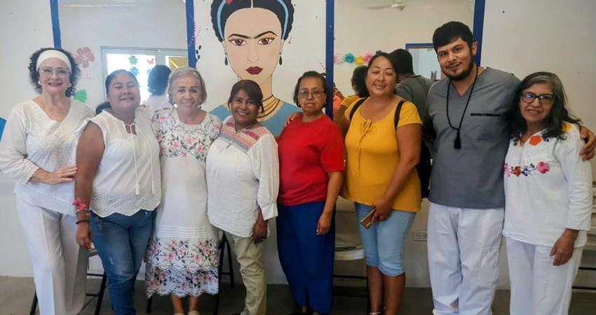 DIF La Paz realiza taller de terapia emocional en el CDC de La Fuente