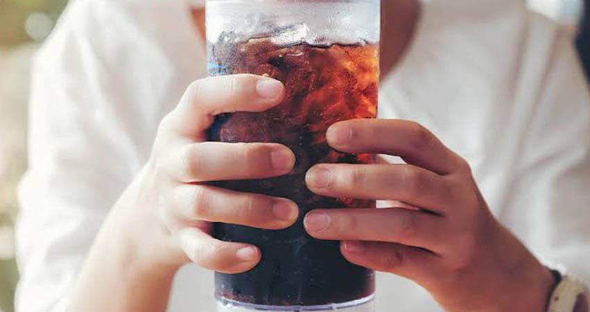 México pasó de población “sana” a “enferma” en 40 años: Salud sobre impacto de bebidas azucaradas