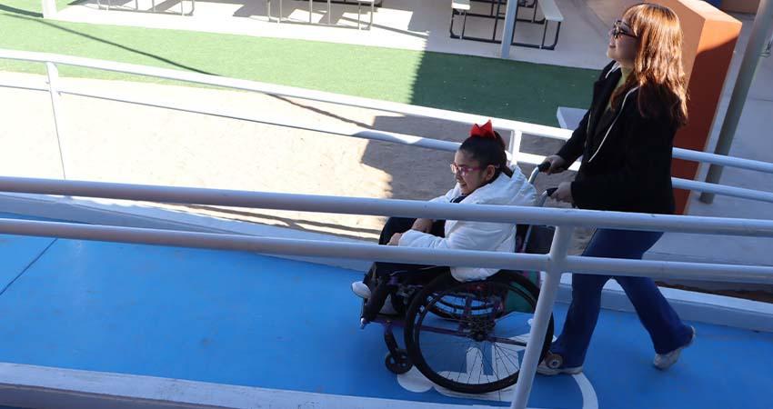 Implementa SEP, baños y rampas inclusivas en 50 planteles de nivel básico