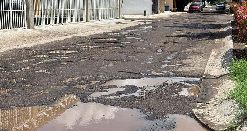 Exhorta Congreso del Estado a los tres niveles de gobierno y a PEMEX para que se reparen los daños en vialidades causados por las recientes lluvias