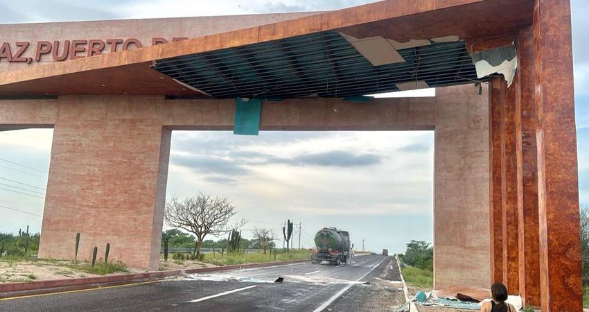 Constructora de “La Puerta de La Paz” hará reparaciones y asumirá los costos