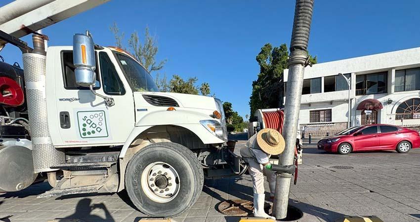 OOMSAPAS La Paz refuerza mantenimiento preventivo en el Malecón