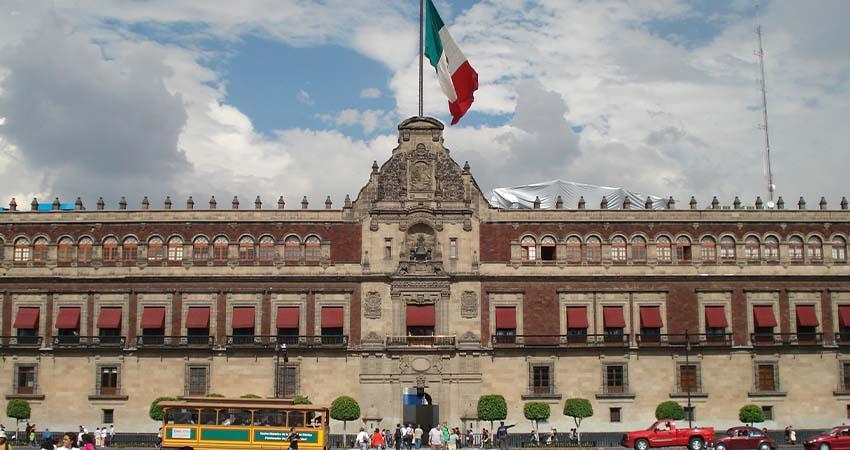 Disminuye la confianza en el gobierno; pierde casi 5 puntos