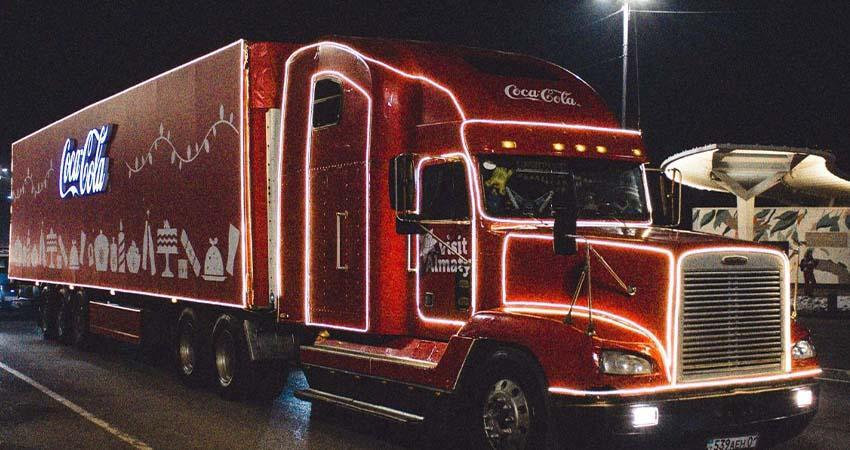 Solicitan a Cofepris cancelar las Caravanas Navideñas Coca-Cola