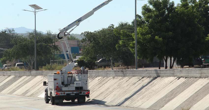 Repara Servicios Públicos Municipales 280 luminarias en La Paz