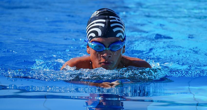 Realiza INSUDE clasificatorio estatal de natación rumbo a la Olimpiada Nacional CONADE 2026