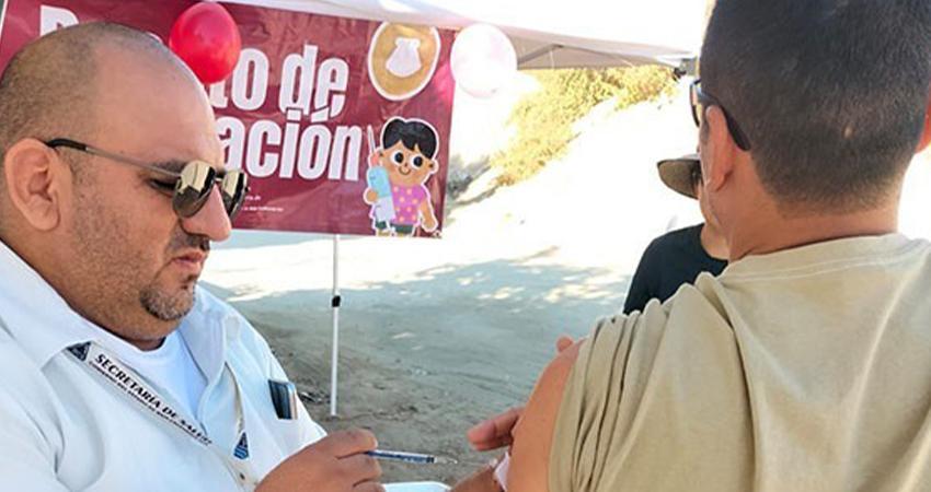 Realizan jornadas extramuros de vacunación en Los Cabos