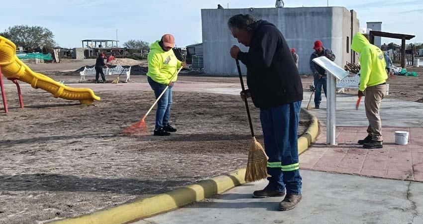 Servicios Públicos de La Paz refuerza labores de limpieza y mantenimiento en Puerto Chale