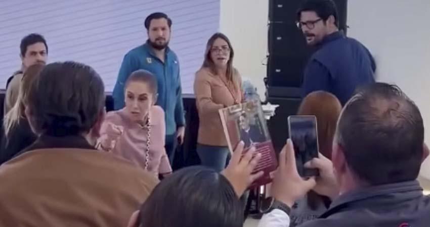 Sheinbaum reprende a morenistas en BC: “¡Todos ustedes: a trabajar más con la gente!”