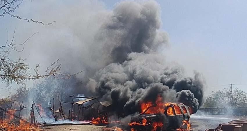 Incendio en Villa de La Paz deja 16 animales muertos y un vehículo calcinado; descartan hecho delictivo