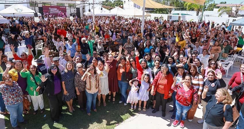 Más de 800 mujeres líderes de La Paz respaldan a Milena Quiroga por resultados en agua y transporte seguro