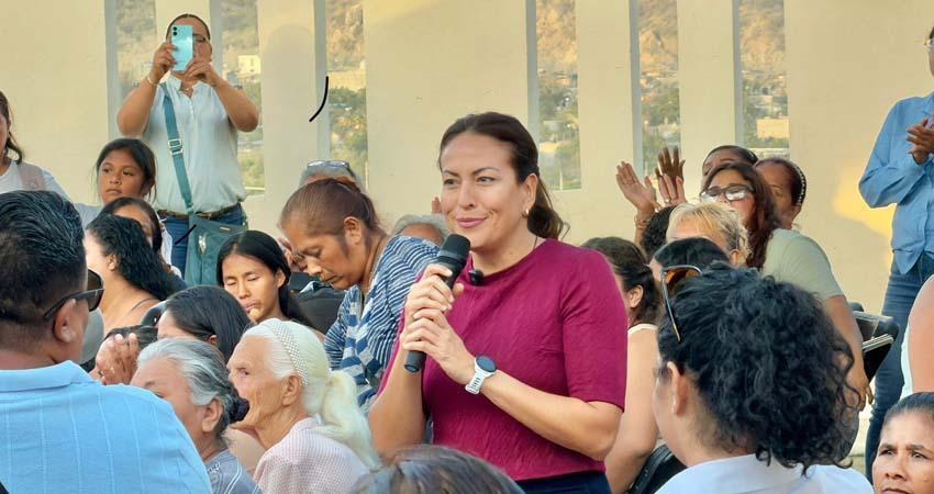 Milena Quiroga vuelve a reunirse con madres de familia en Los Cabos; refrenda su compromiso de apoyarlas