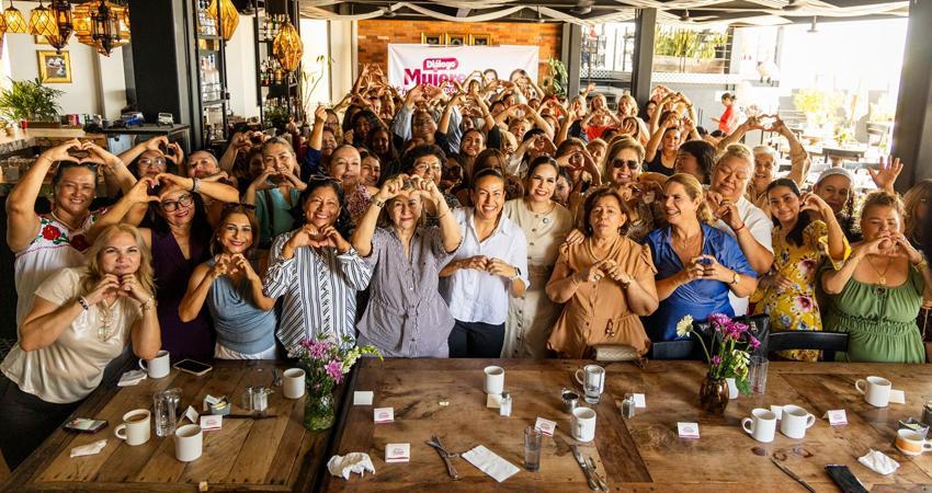 Mujeres transformadoras de Los Cabos dialogan con Gaby Montoya y Milena Quiroga sobre liderazgo, emprendimiento y participación pública