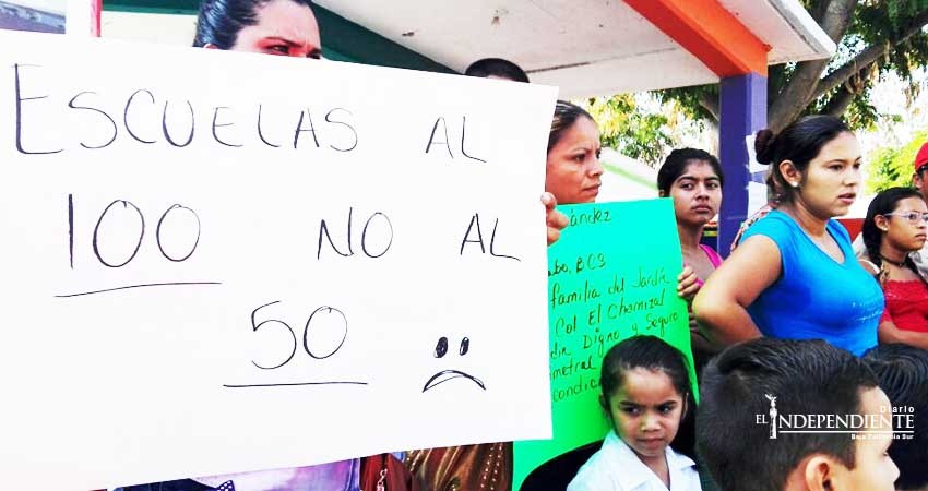 Padres de familia cierran jardín de niños Marcelo Rubio Ruiz 