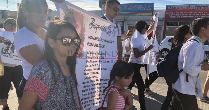 Claman justicia familiares de desaparecidos  en La Paz