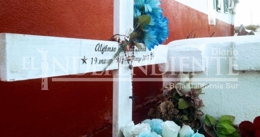 Las cruces, imborrables y trágicas huellas engendradas por la despiadada violencia