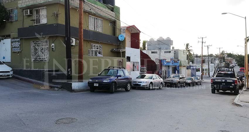 Localizan a una mujer sin vida  en su casa 