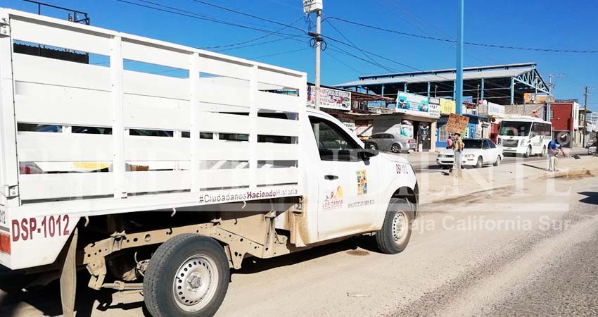 Polvo, lodo y aguas negras ponen en jaque a la principal avenida de CSL 