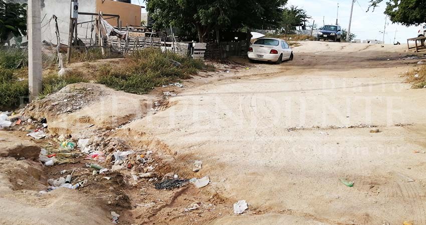 En el abandono vecinos de la colonia Cabo Fierro en CSL 