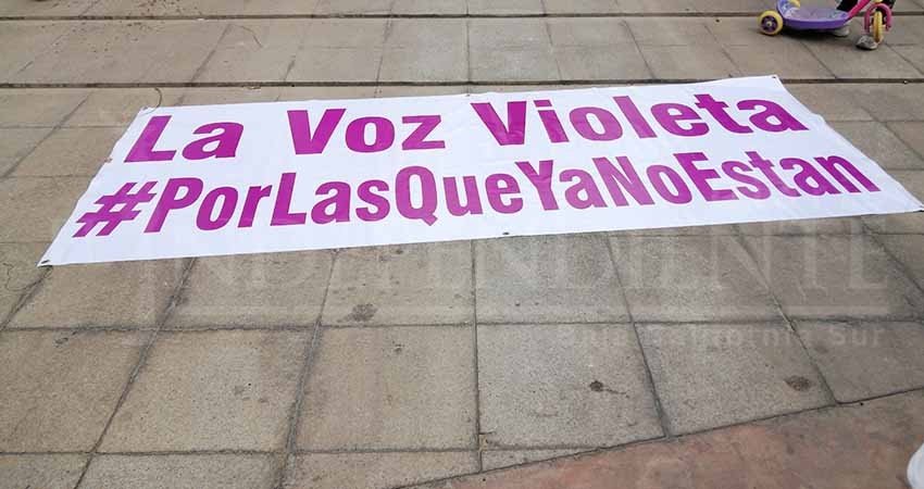 “La voz violeta” marcha en busca de un alto a la violencia contra las mujeres en Los Cabos  