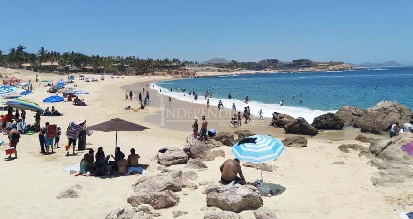 A 2 días de la reapertura de playas ya se registra contaminación causada por visitantes  