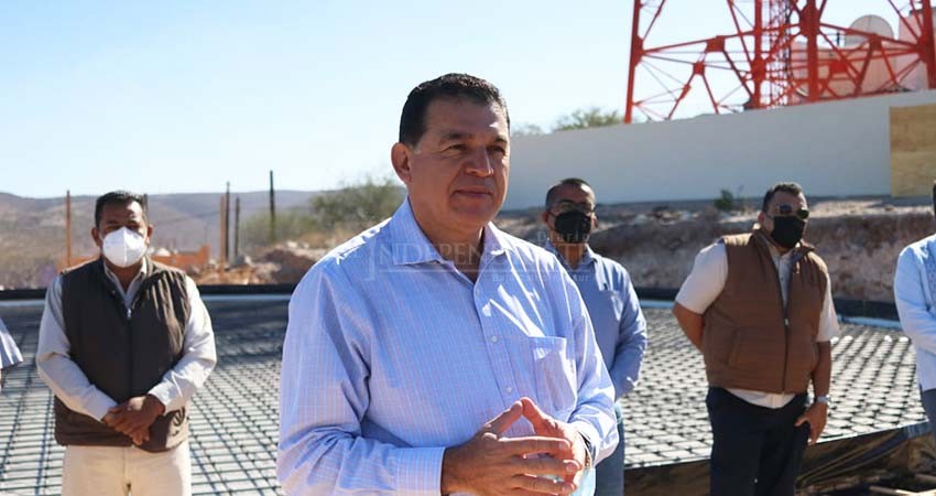 Construyen tanque elevado de agua en la Colina de la Cruz