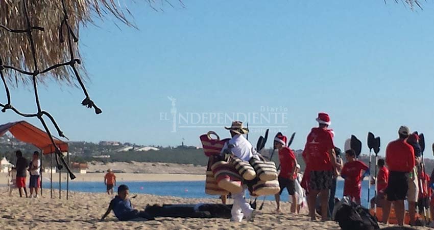 Sin control el comercio ilegal en playas del corredor turístico 