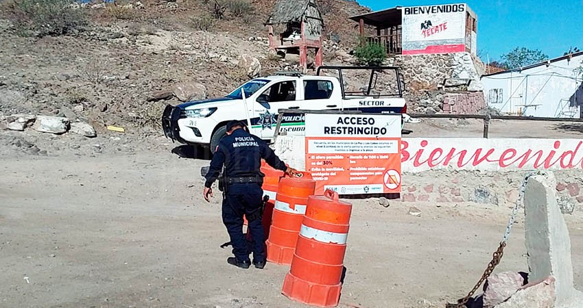 Vigila policía municipal se cumplan con los aforos en playas de La Paz